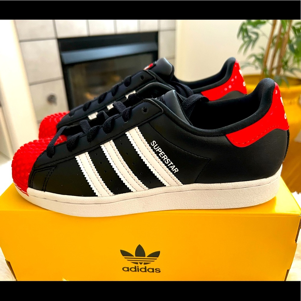 COPY - Adidas Superstar J
